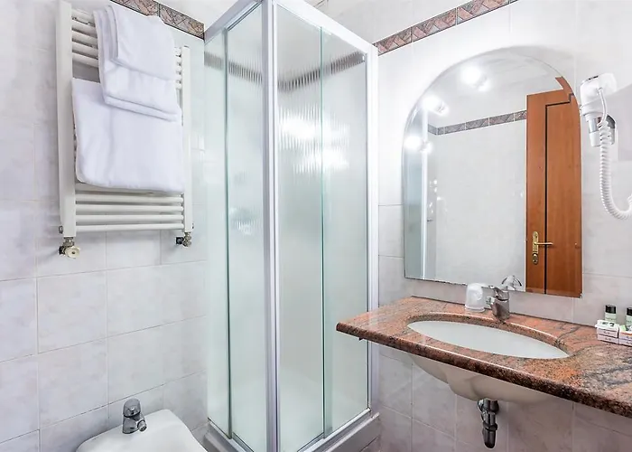 Raeli Siracusa 3* Roma