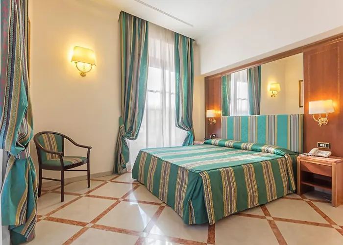 Raeli Siracusa Otel